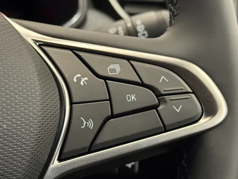 DT25XXA Renault Clio 1.6 E-TECH full hybrid 145 Techno 5dr Auto Thumbnail #15