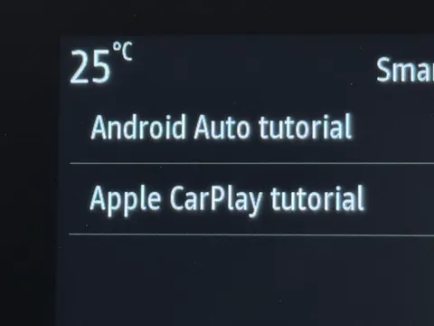 DT25XXA Renault Clio 1.6 E-TECH full hybrid 145 Techno 5dr Auto Thumbnail #16