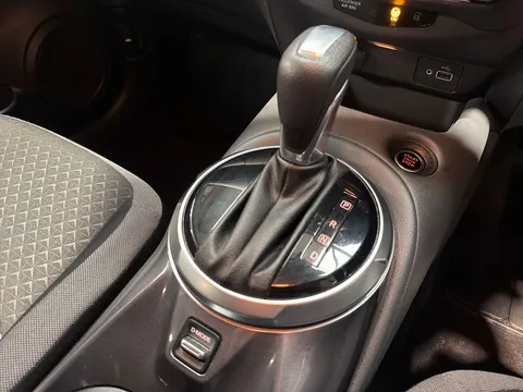 SC22XVR Nissan Juke 1.0 DiG-T 114 N-Connecta 5dr DCT Thumbnail #23