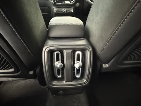 CF72NVO Volvo XC40 170kW Recharge Ultimate 69kWh 5dr Auto Thumbnail #12