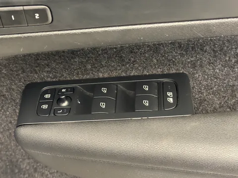 CF72NVO Volvo XC40 170kW Recharge Ultimate 69kWh 5dr Auto Thumbnail #25