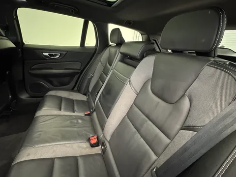KP19WRA Volvo V60 2.0 D4 [190] R DESIGN Pro 5dr Thumbnail #12