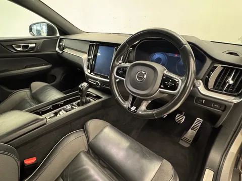 KP19WRA Volvo V60 2.0 D4 [190] R DESIGN Pro 5dr Thumbnail #10
