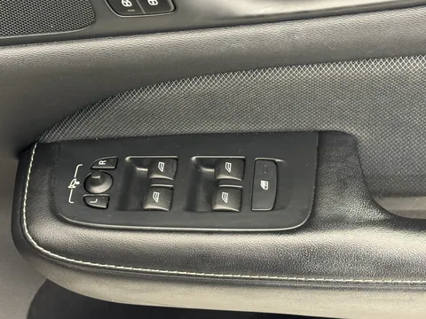 KP19WRA Volvo V60 2.0 D4 [190] R DESIGN Pro 5dr Thumbnail #18