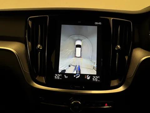 KP19WRA Volvo V60 2.0 D4 [190] R DESIGN Pro 5dr Thumbnail #22