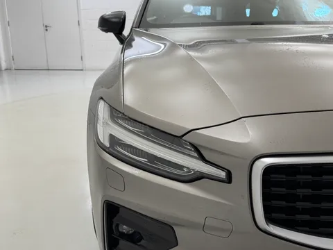 KP19WRA Volvo V60 2.0 D4 [190] R DESIGN Pro 5dr Thumbnail #31