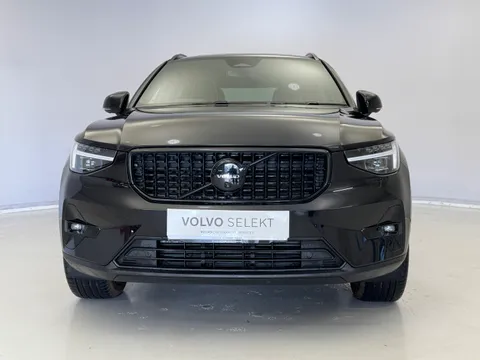 RA74CXX Volvo XC40 2.0 B4P Ultra Black Edition 5dr Auto Thumbnail #5