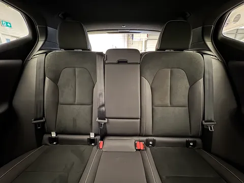RA74CXX Volvo XC40 2.0 B4P Ultra Black Edition 5dr Auto Thumbnail #17