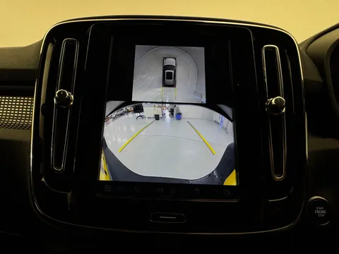 RA74CXX Volvo XC40 2.0 B4P Ultra Black Edition 5dr Auto Thumbnail #27