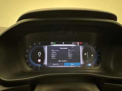 RA74CXX Volvo XC40 2.0 B4P Ultra Black Edition 5dr Auto Thumbnail #28