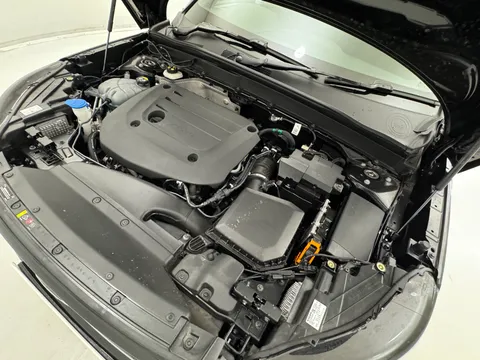 RA74CXX Volvo XC40 2.0 B4P Ultra Black Edition 5dr Auto Thumbnail #30