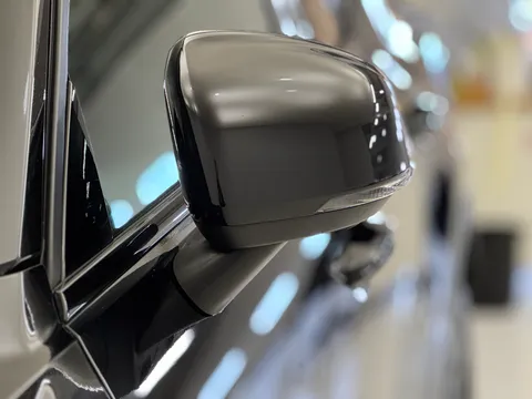 RA74CXX Volvo XC40 2.0 B4P Ultra Black Edition 5dr Auto Thumbnail #32