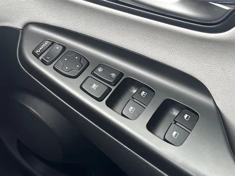 PY72GXB Hyundai Kona 150kW Ultimate 64kWh 5dr Auto Thumbnail #32