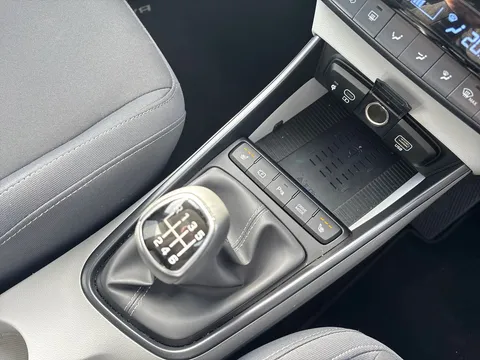 EA74BXD Hyundai Bayon 1.0 TGDi Ultimate 5dr Thumbnail #14
