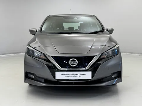 ND71KTP Nissan LEAF 110kW Acenta 40kWh 5dr Auto [6.6kw Charger] Thumbnail #5