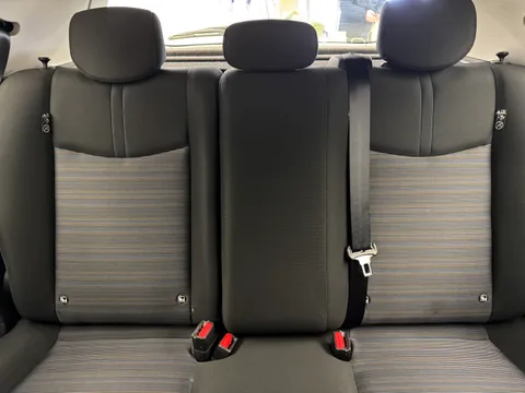 ND71KTP Nissan LEAF 110kW Acenta 40kWh 5dr Auto [6.6kw Charger] Thumbnail #19