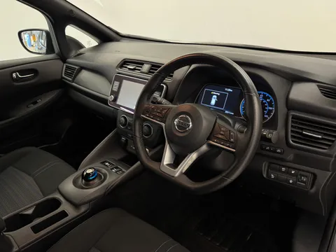 ND71KTP Nissan LEAF 110kW Acenta 40kWh 5dr Auto [6.6kw Charger] Thumbnail #22