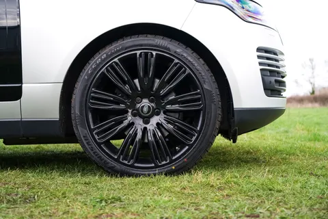 BV19GKA Land Rover Range Rover 3.0 SDV6 Vogue 4dr Auto Thumbnail #25