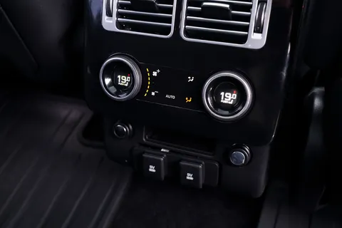 BV19GKA Land Rover Range Rover 3.0 SDV6 Vogue 4dr Auto Thumbnail #36