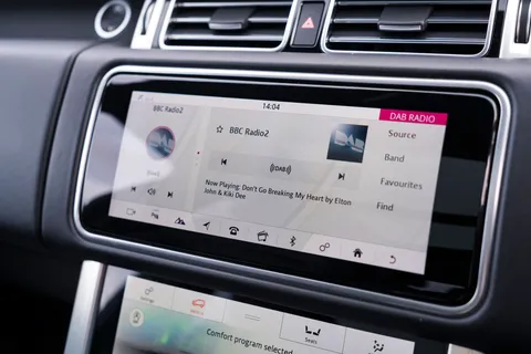 BV19GKA Land Rover Range Rover 3.0 SDV6 Vogue 4dr Auto Thumbnail #42