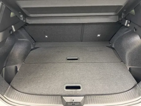 OE74UCO Nissan Qashqai 1.3 DiG-T MH N-Design 5dr Thumbnail #10