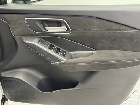 OE74UCO Nissan Qashqai 1.3 DiG-T MH N-Design 5dr Thumbnail #18