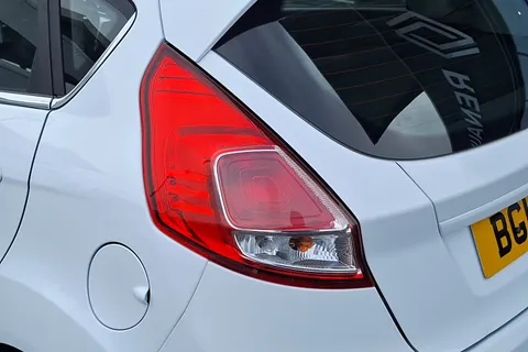 23 of 40 for Ford Fiesta 1.25 82 Zetec 5dr