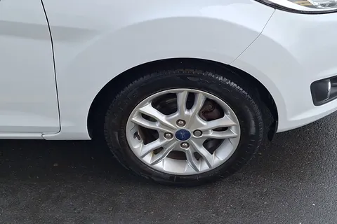 24 of 40 for Ford Fiesta 1.25 82 Zetec 5dr