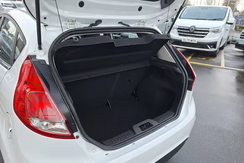 35 of 40 for Ford Fiesta 1.25 82 Zetec 5dr