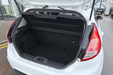 36 of 40 for Ford Fiesta 1.25 82 Zetec 5dr