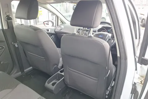 39 of 40 for Ford Fiesta 1.25 82 Zetec 5dr