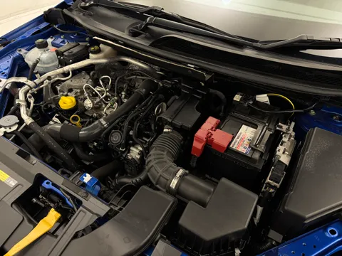 DV72RVA Nissan Qashqai 1.3 DiG-T MH N-Connecta [Glass Roof] 5dr Thumbnail #27