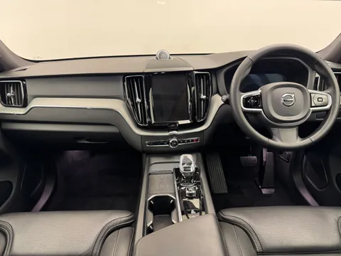 RF74ZSW Volvo XC60 2.0 B5P Ultra Black Edition 5dr AWD Geartronic Thumbnail #14
