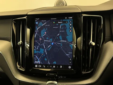 RF74ZSW Volvo XC60 2.0 B5P Ultra Black Edition 5dr AWD Geartronic Thumbnail #28
