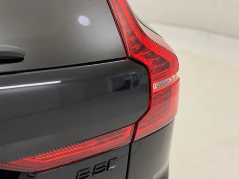 RF74ZSW Volvo XC60 2.0 B5P Ultra Black Edition 5dr AWD Geartronic Thumbnail #37