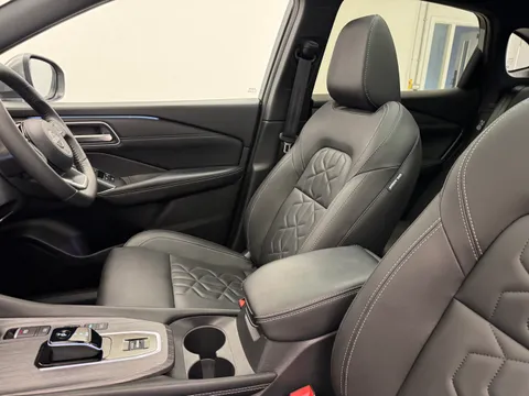 OW74WUC Nissan Qashqai 1.5 E-Power Tekna 5dr Auto Thumbnail #15