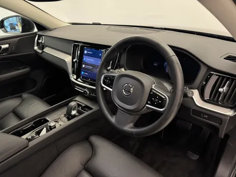 RF74ARO Volvo V60 2.0 B4P Plus Dark 5dr Auto [7 speed] Thumbnail #22