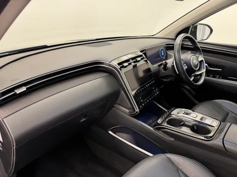 FD71PXB Hyundai Tucson 1.6 TGDi Plug-in Hybrid Ultimate 5dr 4WD Auto Thumbnail #14