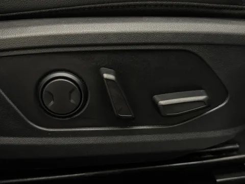 FD71PXB Hyundai Tucson 1.6 TGDi Plug-in Hybrid Ultimate 5dr 4WD Auto Thumbnail #20