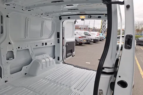 DL75WEW Renault Trafic LL30 Blue dCi 130 Advance [Safety] Van Thumbnail #18