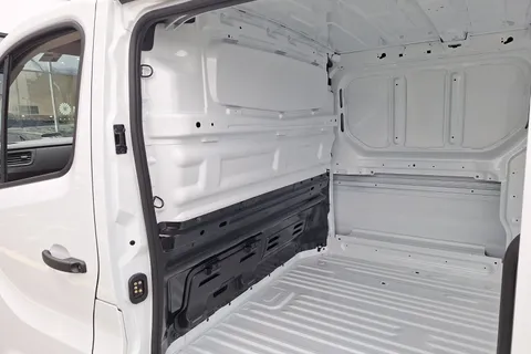 DL75WEW Renault Trafic LL30 Blue dCi 130 Advance [Safety] Van Thumbnail #17