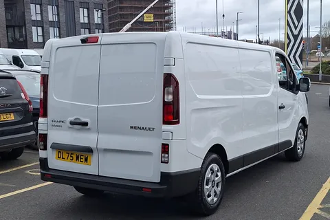 DL75WEW Renault Trafic LL30 Blue dCi 130 Advance [Safety] Van Thumbnail #24