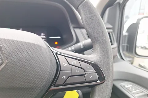 DL75WEW Renault Trafic LL30 Blue dCi 130 Advance [Safety] Van Thumbnail #32