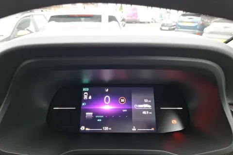 DL75WDD Renault Trafic SL30 Blue dCi 130 Advance [Safety] Van Thumbnail #11