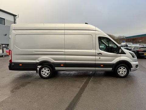 BP24CCF Ford Transit 2.0 EcoBlue 170ps H3 Limited Van Thumbnail #4