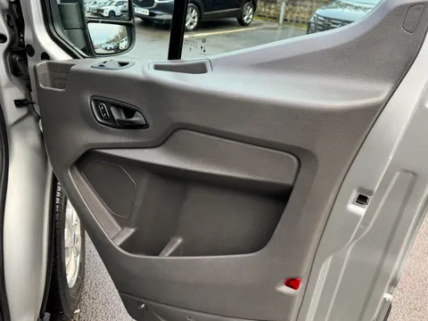 BP24CCF Ford Transit 2.0 EcoBlue 170ps H3 Limited Van Thumbnail #14