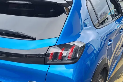 KR71BZV Peugeot 208 100kW GT Premium 50kWh 5dr Auto Thumbnail #18