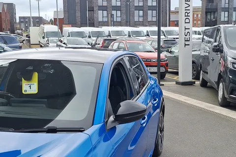 KR71BZV Peugeot 208 100kW GT Premium 50kWh 5dr Auto Thumbnail #28