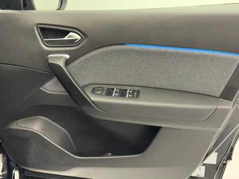 HN25YMX Renault Symbioz 1.6 E-Tech FHEV 145 Techno 5dr Auto Thumbnail #25