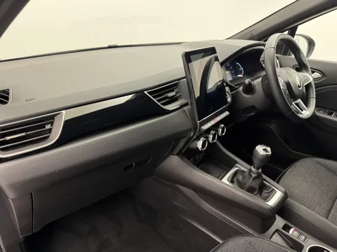 DV22BXO Renault Captur 1.0 TCE 90 Rive Gauche 5dr Thumbnail #12